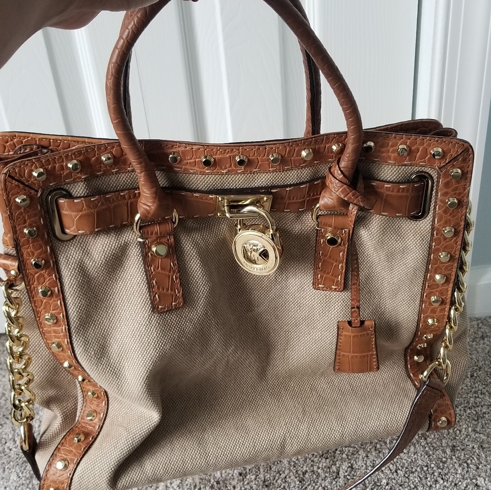Handbag - Picture 2 of 5